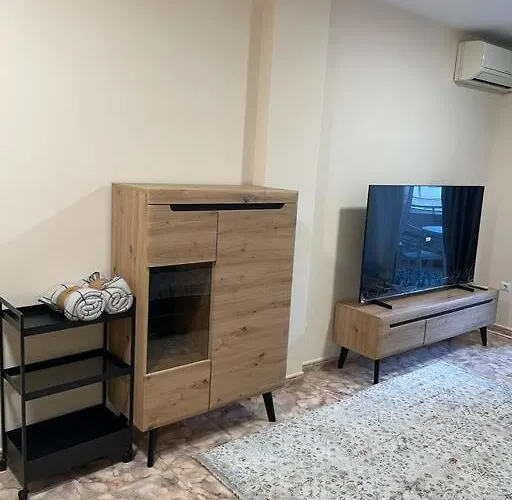Apartman уютная в *